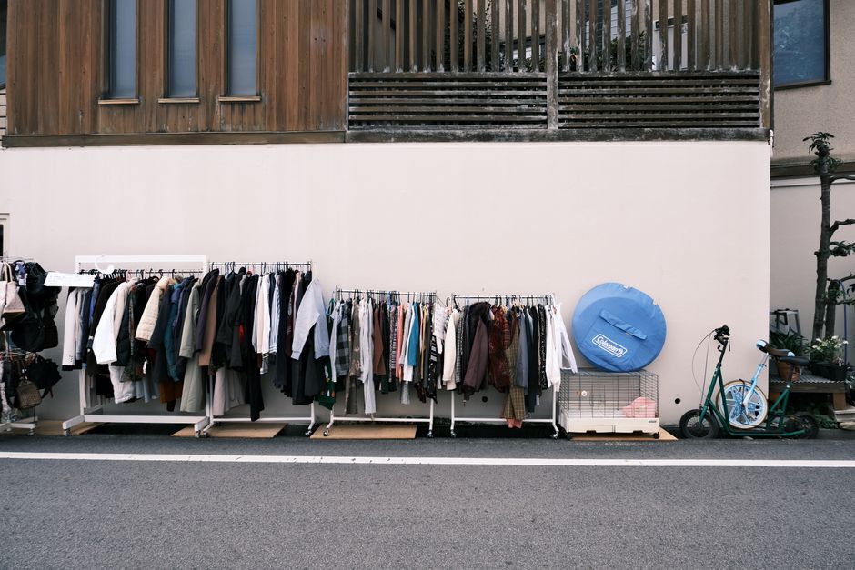 Petits budgets : upgrader un look avec trois détails